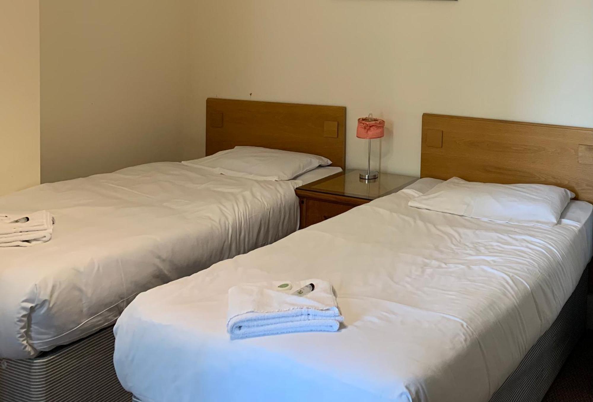 Sterling Lodge Hotel Истбурн Экстерьер фото